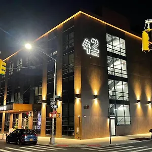 42 Williamsburg **** New York