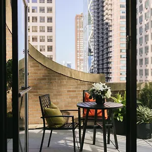 The Manhattan Club Отель