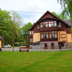 https://zloty-widok.karpacz-hotel.com
